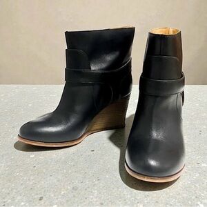 MM6 Maison Martin Margiela Boots Black Leather Wedge Ankle Boots, Size‎ 36.5 EU